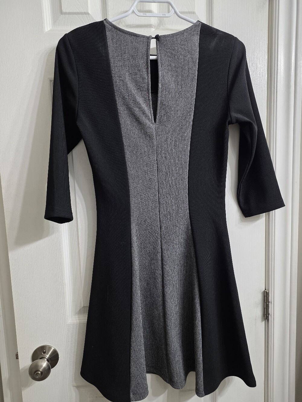 H&M Black and Gray Panel Fit-and-Flare Dress - Size 6 - NWT - Picture 2 of 3